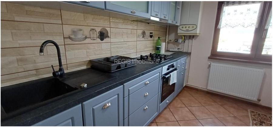 Apartament 3 camere cu parcare Judetean