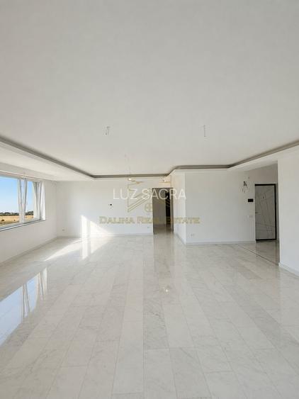 APARTAMENT - 3 CAMERE, TERASA 87.2 MP, 223.5 MP Total - 3