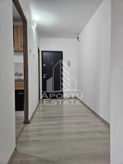 Apartament cu 2 camere, decomandat, etaj intermediar, zona Steaua