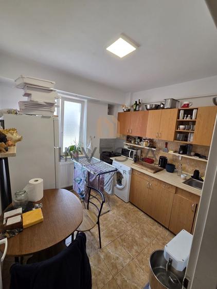 Apartament cu 1 camera decomandata, parter inalt, zona Iulius Mall!