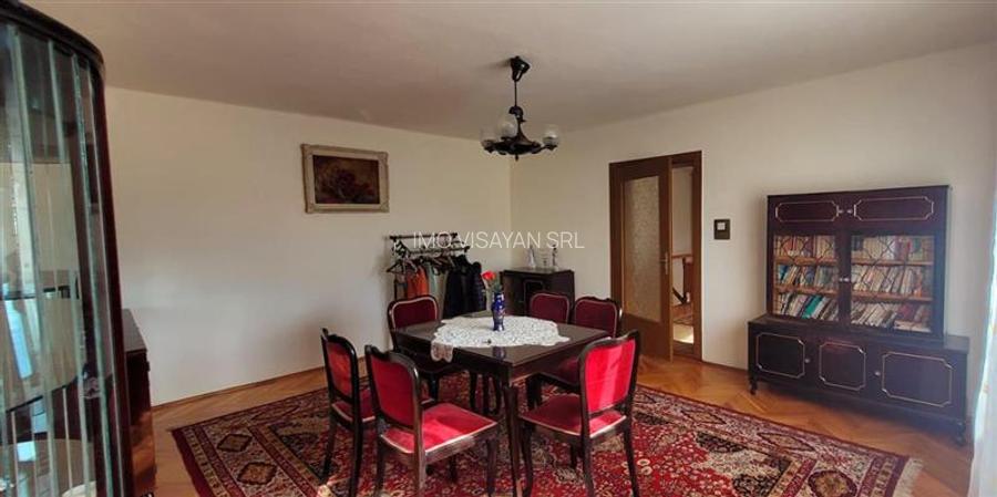Casa individuala garaj pivnita curte superba Talmaciu - 10