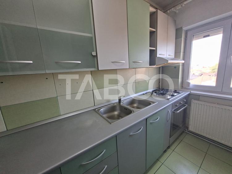 Apartament cu 2 camere balcon pivnita de vanzare aproape de Medicina
