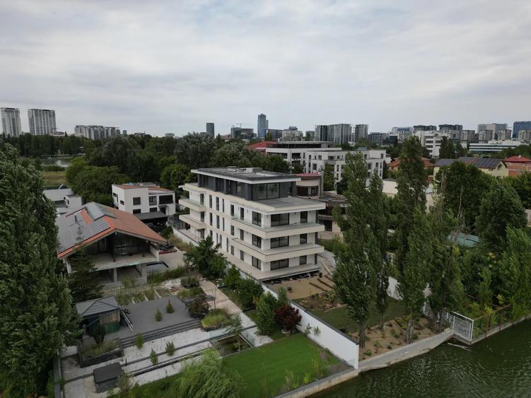 APARTAMENT CU 4 CAMERE PE MALUL LACULUI TEI