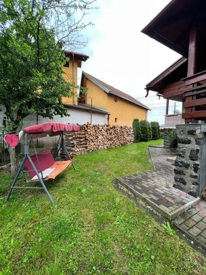 Casa 274 mp, teren 443 mp, zona centru LIVADA, pretabila si ptr uz comercial