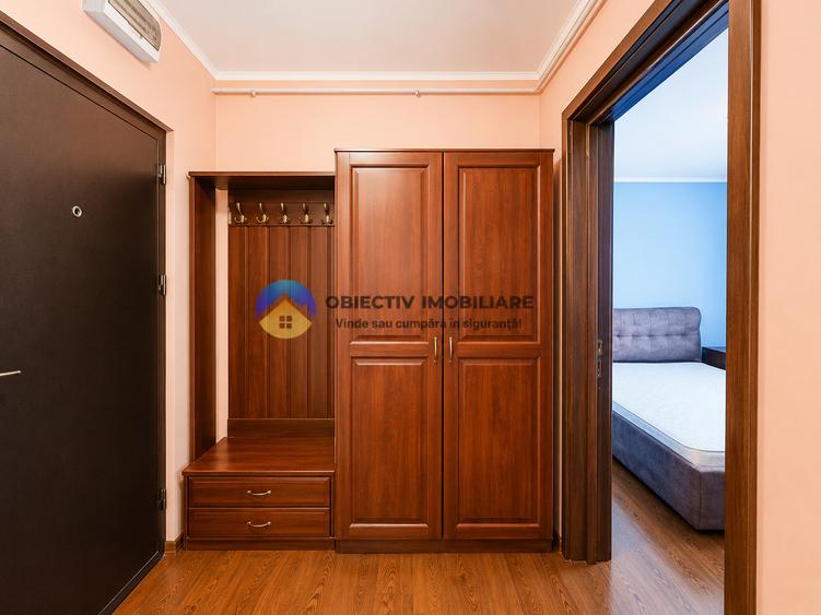 Apartament 3 camere/2 balcoane /cu priveliste CENTRU .