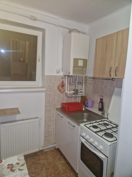 Apartament doua camere, decomandat, renovat