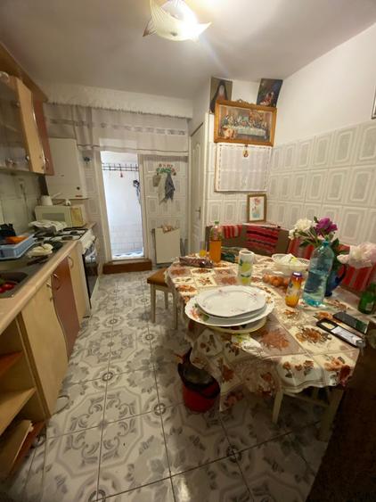 3 decomandate parter inalt cu centrala zona Orizont