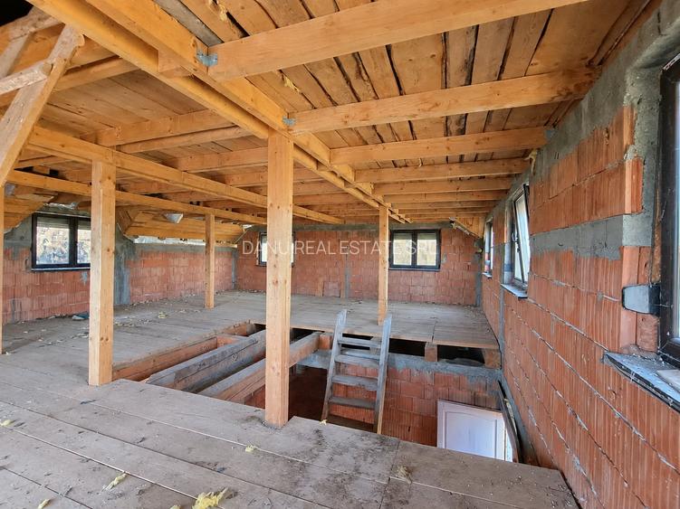 Casă P+M intabulată, utilitati 911 mp teren, Vulcan – Zona Lacuri , 0% comision