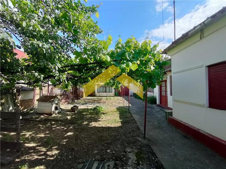 Casa 3 camere de vanzare in sat Ghioroc, judetul Arad