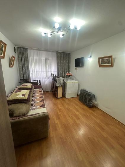 Apartament 2 camere decomandat Canta etajul 2