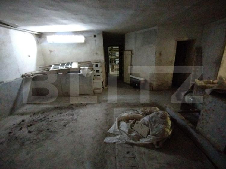 Fabrica teracota Livezile 1900mp hala+400mp Casa+teren 2900mp,acces tir