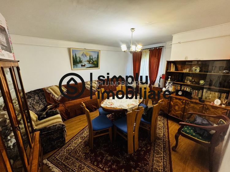 3 decomandate, centrala, 1 Mai - 110 000 Euro