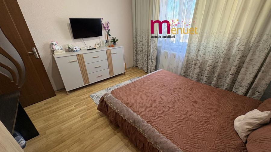 Apartament 3 camere,zona Piata Noua