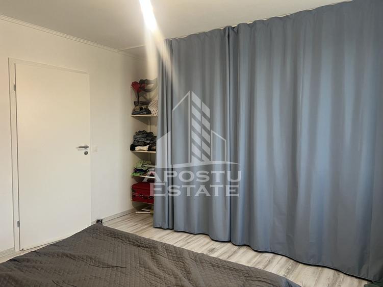 Duplex cu 3 camere, loc de parcare in curte, in Sanandrei