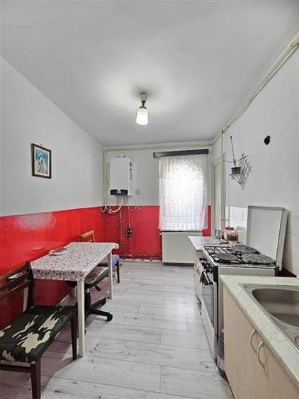 Apartament 3 camere Tudor Srt Armoniei etaj 1 cu 2 bai