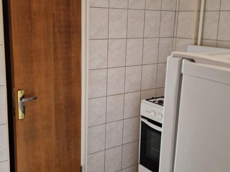 Dorobanti, I.N.G, Rovere Mobili, stradal