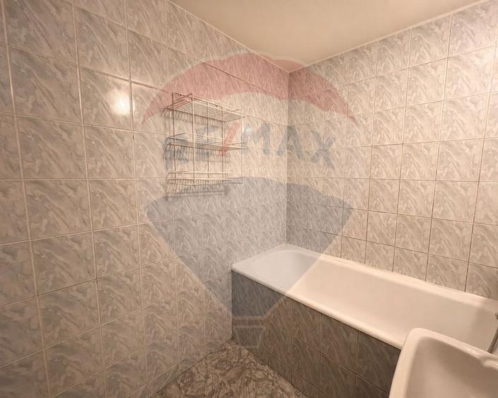 Închiriez apartament 3 camere decomandat – spațios