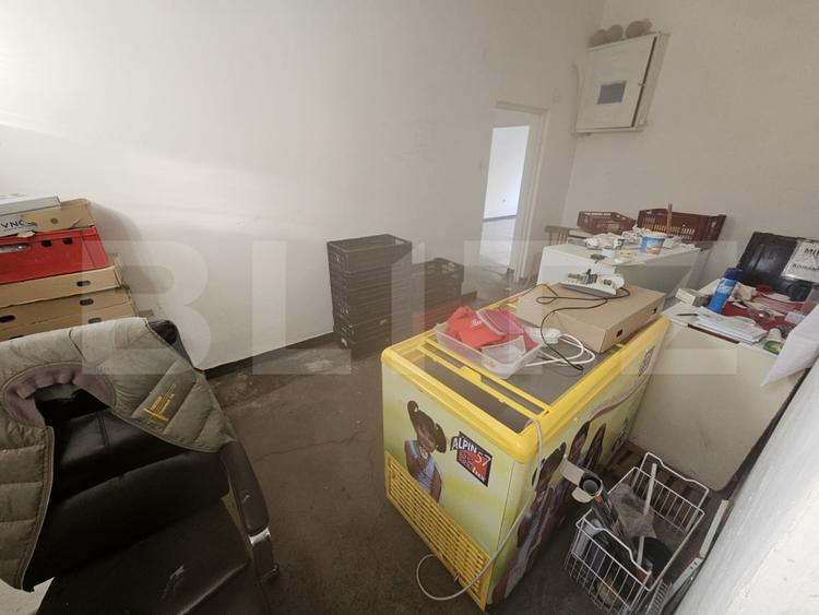 Spațiu comercial 50 mp, parter, cu vitrină și 2 intrări – Micro 6, Hunedoara