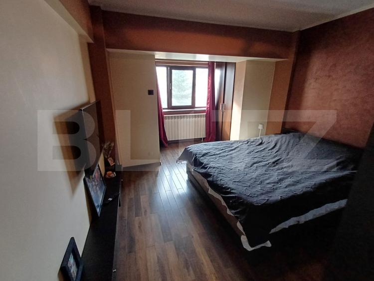 Apartament de inchiriat, cu 2 camere, 63 mp, decomandat, zona pietonala