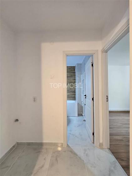 Etaj 1 - Piata Dacia, 4 camere decomandat cu 2 bai, liber - 10
