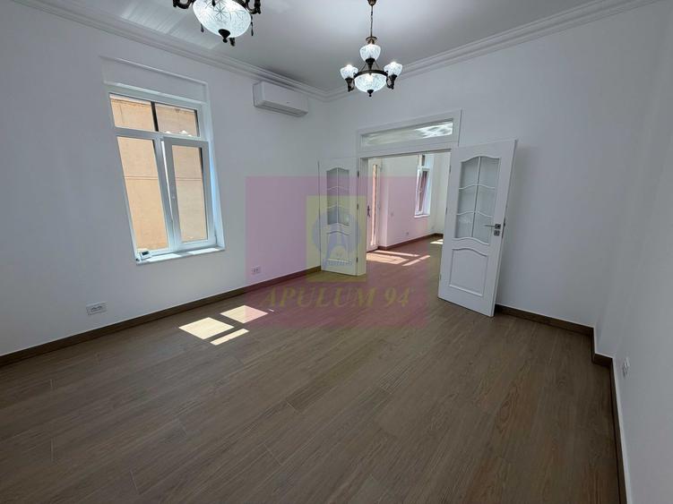 Casă de închiriat lângă Piața Victoriei | 5 camere, 120 mp