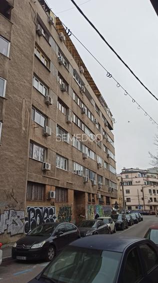Calea Victoriei - Moxa ( Sfintii Voievozi ) + loc parcare - 12