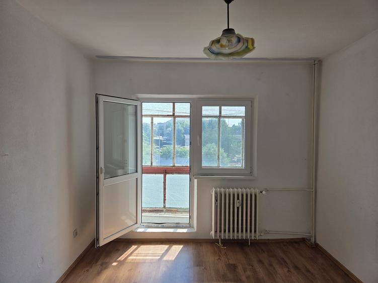 APARTAMENT ETAJ 2 SIDERURGIȘTILOR EST