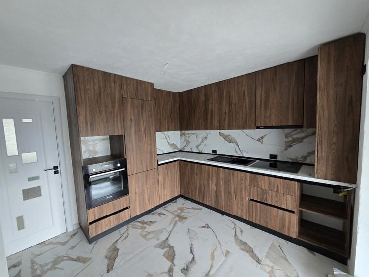 Apartamente cu scara interioara la casa,105 mp utili,la cheie,Cetate