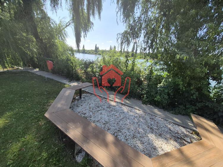SISESTI-2 camere mobilate, 2 bai, terasa cu vedere lac, bloc boutique, parcare!