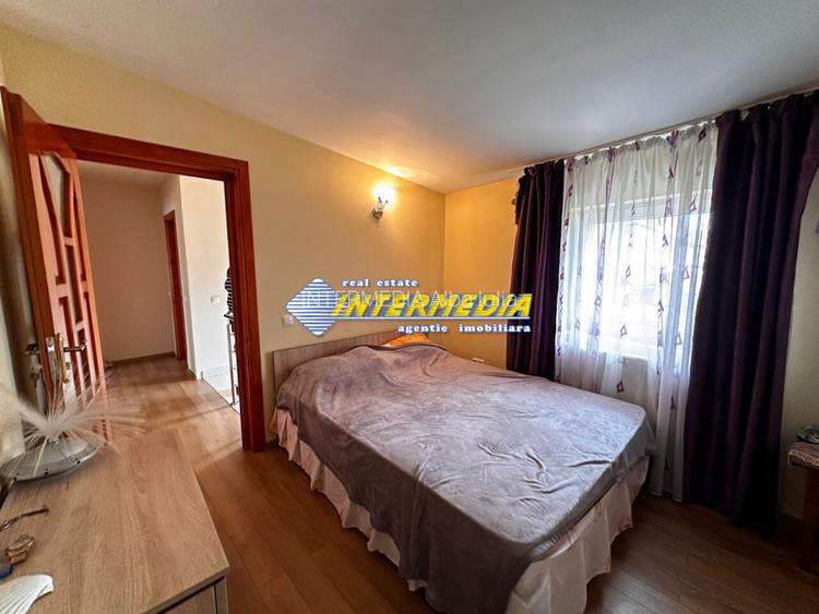 Casa in Centru finisata, mobilata, utilata complet - 17
