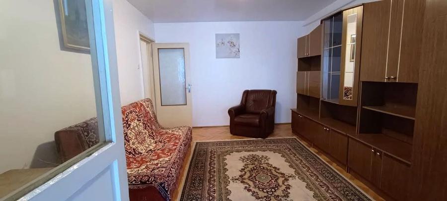 Apartament cu 3 camere in Racadau