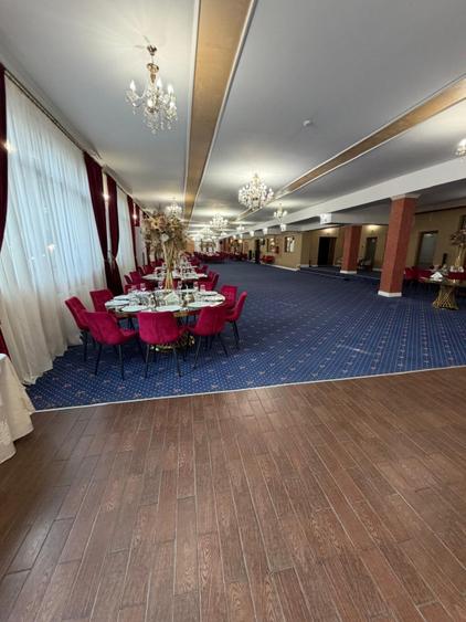 RESTAURAT functional, ocazie rara, suprafata de 2300mp, in FILIAȘI