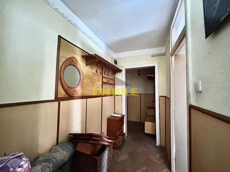 De vanzare apartament cu 2 camere, zona Capat 1.