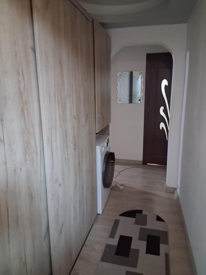 Apartament 4 camere mobilat si utilat ,decomandat,etaj 4/4,liber imediat,