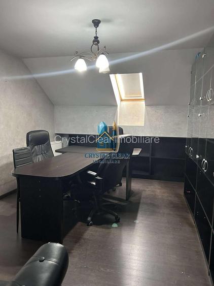 Casă pe 3 nivele, cu 13 camere-zonă centrală, str. Mihail Kogălniceanu