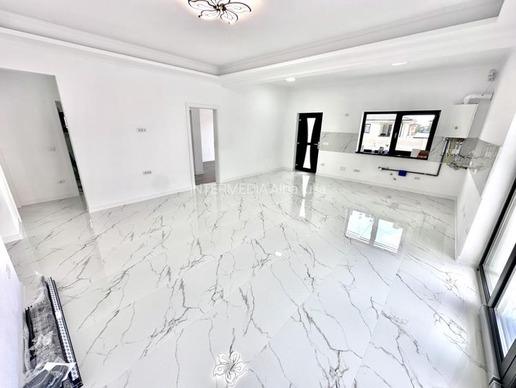 Casa moderna pe parter, 4 camere, 423 mp teren, confort si intimitate - 3