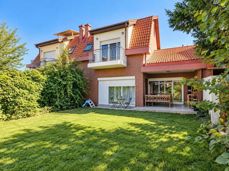 5-Bedroom Villa for Rent in Ibiza Golf I Pipera | American School