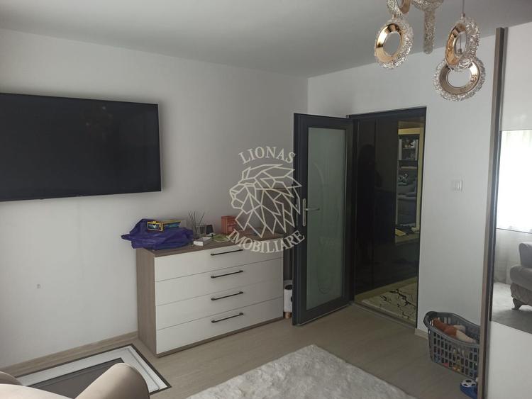 Apartament decomandat 3 camere-Renovat complet-Independentei