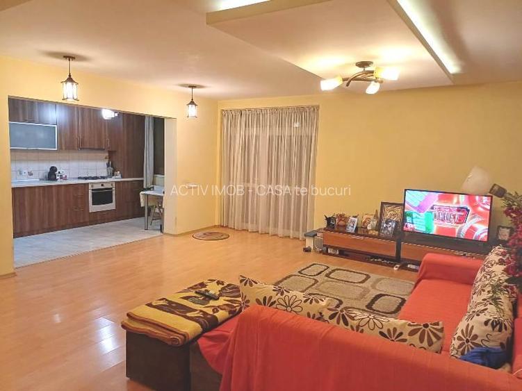 Vanzare Casa  - Vila - Prelungirea Ghencea - Margelelor - teren 300mp -  230000E - 7