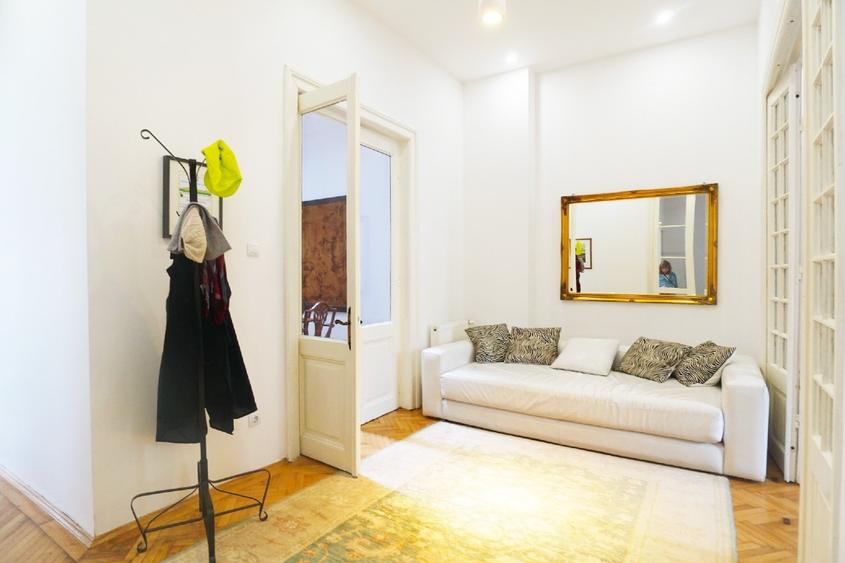 SEDIU REPREZENTATIV ÎN CARTIERUL CREATIV – 220 MP