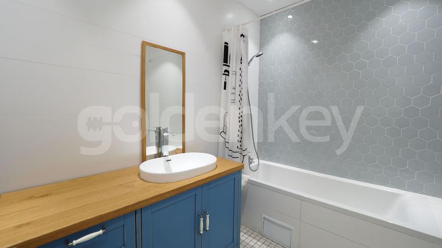 Vila renovata cu 7 camere | piscina comuna | Scoala Americana