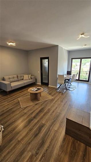 Apartament cu 3 camere de inchiriat in Tudor