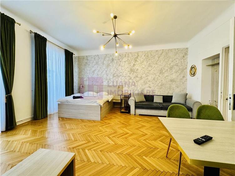 Doua apartamente de vanzare | Ultracentral | Renovate | Curte 100 mp | video