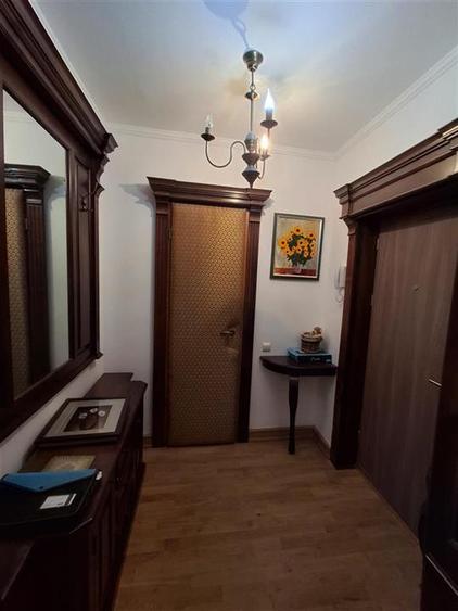 Apartament 2 camere balcon parcare zona Siretului