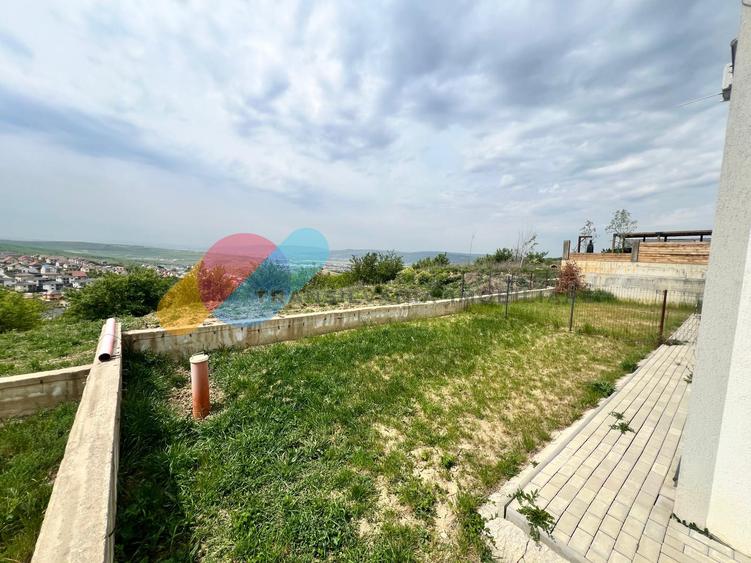 Casă Cuplată 120 Mp cu View Deosebit- Dezmir