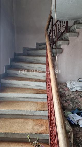 Casa tip duplex, Rm.Valcea, str. N.Iancovescu - 6