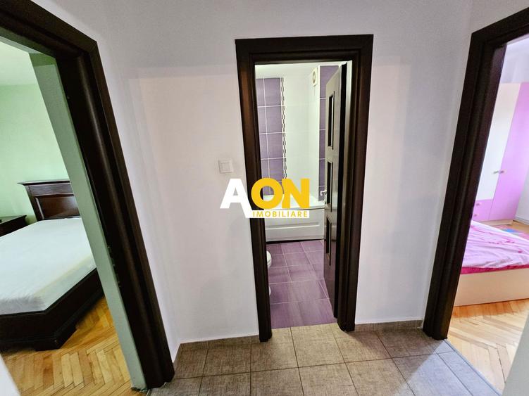 Apartament 3 camere decomandat, etaj 2, ultracentral, zona Primarie