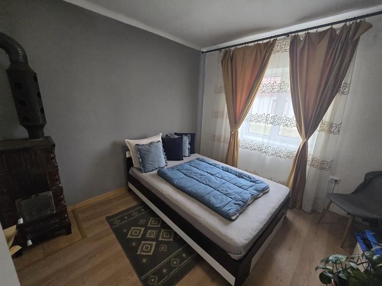 Casa tip parter in Carani