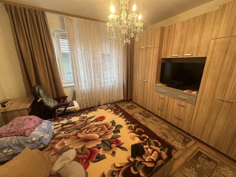 Casa individuală 223 mp| 4 camere| zona Schit