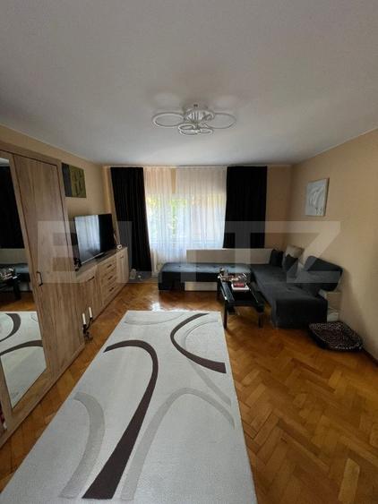 Imobil cu spatiu comercial si 4 apartamente, pe 417 mp teren, Gheorghieni